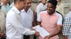 Read more about the article ତିନି ଦଫା ଦାବି ନେଇ ମୁଖ୍ୟମନ୍ତ୍ରୀଙ୍କ ଉଦ୍ଦେଶ୍ୟରେ ୫-ଟି ସଚିବଙ୍କୁ ସ୍ମାରକପତ୍ର ପ୍ରଦାନ