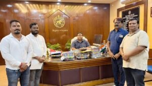 Read more about the article ଅନୁଗୁଳରେ ଅତ୍ୟାଧୁନିକ ମାର୍କେଟ କମ୍ପ୍ଲେକ୍ସ ପାଇଁ ଜିଲ୍ଲାପାଳଙ୍କୁ ଦାବି କଲେ କାଉନସିଲରଙ୍କ ପ୍ରତିନିଧି ଦଳ