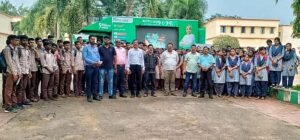 Read more about the article ଅନୁଗୁଳରେ ଷ୍ଟାର୍ଟ ଅପ୍ ଏକ୍ସପ୍ରେସ ଭ୍ୟାନର ଶୁଭାରମ୍ଭ