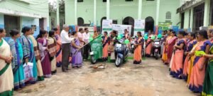 Read more about the article ଛେଣ୍ଡିପଦାରେ ମୋ ସ୍କୁଟି ଯୋଜନାରେ ମିଶନ ଶକ୍ତି ମହିଳାଙ୍କୁ ସ୍କୁଟି ପ୍ରଦାନ