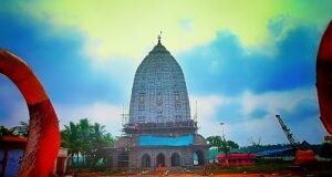 Read more about the article ମା’ ହିଙ୍ଗୁଳାଙ୍କ ନୂତନ ପୂଜକ ନିଯୁକ୍ତ: ବାପାଙ୍କ ମୃତ୍ୟୁ ପରେ ଜ୍ୟେଷ୍ଠ ପୁତ୍ର କିଶୋର ଚନ୍ଦ୍ର ଦେହୁରୀ ନେଲେ ଦାୟିତ୍ୱ