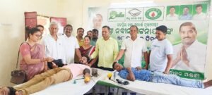 Read more about the article ମୁଖ୍ୟମନ୍ତ୍ରୀଙ୍କ ଜନ୍ମଦିନ: ଛେଣ୍ଡିପଦା ସ୍ଵେଚ୍ଛାକୃତ ରକ୍ତଦାନ ଶିବିର, ୧୮୩ ୟୁନିଟ ରକ୍ତ ସଂଗୃହୀତ