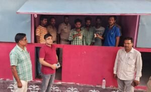 Read more about the article ବ୍ରାଉନ ସୁଗାର ପ୍ୟାକିଂ ବେଳେ ମାଡ଼ିବସିଲା ପୋଲିସ: ୩ ଲକ୍ଷ ଟଙ୍କାର ଧଳା ଜହର, ୪ ଗିରଫ