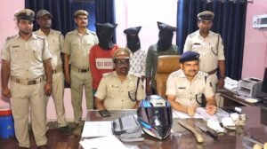 Read more about the article ଲୁଟେରା ଗ୍ୟାଙ୍ଗକୁ କାବୁ କଲା ଅନୁଗୁଳ ପୋଲିସ, ଏକାଧିକ ଛିନତାଇ ଓ ଲୁଟରେ ଥିଲେ ସାମିଲ