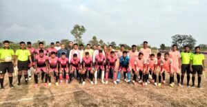 Read more about the article ଦ୍ୱିତୀୟ ସେମି ଫାଇନାଲ : ଝାରସୁଗୁଡ଼ାକୁ ୦-୧ ଗୋଲରେ ହରାଇ ଫାଇନାଲରେ ପ୍ରବେଶ କଲା ସୋନପୁର, ଆଜି ବରଗଡ଼କୁ ଭେଟିବ