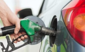 Read more about the article ତେଲ ଟାଙ୍କିରେ ପେଟ୍ରୋଲ ଅଭାବ:ଯାତ୍ରୀ ହିନସ୍ତା