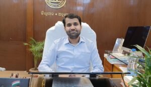 Read more about the article ଅନୁଗୁଳରେ ନୂତନ ଜିଲ୍ଲାପାଳ ଭାବେ ଦାୟିତ୍ବ ଗ୍ରହଣ କଲେ ମହମ୍ମଦ ଅଦାଲ୍ ଅଖତର