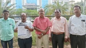 Read more about the article ବରମୁଣ୍ଡା ବସଷ୍ଟାଣ୍ଡ ହେବ ଆମ୍ବେଦକର ଟର୍ମିନାଲ: ମୁଖ୍ୟମନ୍ତ୍ରୀଙ୍କୁ କୃତଜ୍ଞତା ଜଣାଇଲେ ଆମ୍ବେଦକର ଫାଉଣ୍ଡେସନର ସଦସ୍ୟ