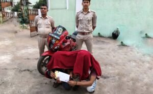 Read more about the article ୫୮ ଗ୍ରାମ ବ୍ରାଉନସୁଗାର ସହ ବାଇକ୍ ଜବତ, ଦୁଇ ଗିରଫ