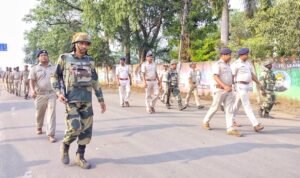 Read more about the article ଅବାଧ ନିର୍ବାଚନ ପାଇଁ ଟାଉନ୍ ଥାନା ପକ୍ଷରୁ ଅନୁଗୁଳରେ ଫ୍ଲାଗମାର୍ଚ୍ଚ