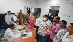 Read more about the article ଶ୍ରୀ ଚୈତନ୍ୟ ଟେକ୍ନୋ ସ୍କୁଲରେ ଯାବତୀୟ ଅବ୍ୟବସ୍ଥା: ଜିଲ୍ଲାପାଳଙ୍କୁ ଅଭିଯୋଗ କଲେ ଅଭିଭାବକ