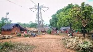 Read more about the article ପନ୍ଦର ବର୍ଷ ହେଲା ବିଜୁଳି ଆଲୁଅ ଦେଖି ନାହାନ୍ତି କେଳାସାହିବାସୀ, ଖଳ ପ୍ରକୃତିର ଲୋକ କାମ କରାଇ ଦେଉନଥିବା ଅଭିଯୋଗ