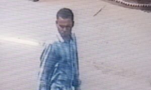 Read more about the article ସାବଧାନ! ଅନୁଗୁଳ ଜିଲ୍ଲା ମୁଖ୍ୟ ଚିକିତ୍ସାଳୟରେ ବୁଲୁଛନ୍ତି ଦଲାଲ, ନିରୀହଙ୍କଠୁ ଲୁଟି ନେଉଛନ୍ତି ଝାଳବୁହା ଧନ