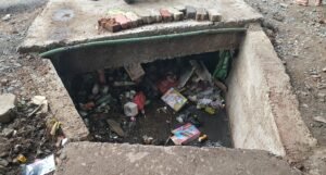 Read more about the article ମ୍ୟୁନିସପାଲିଟି କାଢୁଛି ଦୋକାନୀ ପୁରାଉଛନ୍ତି