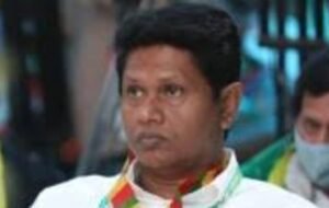 Read more about the article ସରକାରୀ ବାସଭବନ ଭଙ୍ଗା ନେଇ ଉତ୍ତର ରଖିଲେ ବବି, କହିଲେ- ଯେମିତି ନେଇଥିଲି, ସେମିତି ଫେରାଇବି