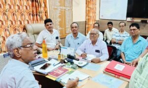 Read more about the article ଜିଲ୍ଲା ମୁଖ୍ୟ ଚିକିତ୍ସାଳୟର ବିଭିନ୍ନ ସମସ୍ୟାର ସମାଧାନ ଦାବି: ସିଡିଏମ୍ଓଙ୍କୁ ସ୍ମାରକପତ୍ର ଦେଲା ଜିଲ୍ଲା ଜନଜୀବନ ସୁରକ୍ଷା କମିଟି