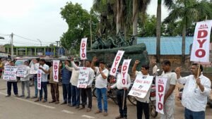 Read more about the article ମୋବାଇଲ୍ ରିଚାର୍ଜ ମୂଲ୍ୟ ବୃଦ୍ଧିକୁ ଡି.ଓ୍ବାଇ.ଓ. ପକ୍ଷରୁ ବିରୋଧ, ଜୁଲାଇ ୩ରେ TRAIକୁ କରାଯିବ ସମୂହ ମେଲ୍