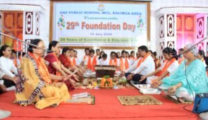 Read more about the article କଳିଙ୍ଗ କ୍ଷେତ୍ର ଡି.ଏ.ଭି ପବ୍ଲିକ୍ ସ୍କୁଲର ୨୯ତମ ପ୍ରତିଷ୍ଠା ଉତ୍ସବ: ଶ୍ରେଷ୍ଠ ଛାତ୍ରଛାତ୍ରୀଙ୍କୁ ସମ୍ମାନିତ କରିବା ସହ ବୃକ୍ଷରୋପଣ ଓ ରକ୍ତଦାନ ଶିବିର ଆୟୋଜିତ