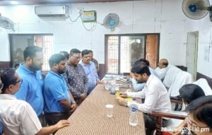 Read more about the article କ୍ଷତାକ୍ତ ବୁଲା ଗୋରୁଗାଈଙ୍କୁ ଥଇଥାନ ଦାବି: ଉତ୍କର୍ଷ ପରିବାର ତରଫରୁ ଜନଶୁଣାଣିରେ ଜିଲ୍ଲାପାଳଙ୍କୁ ଦାବିପତ୍ର ପ୍ରଦାନ