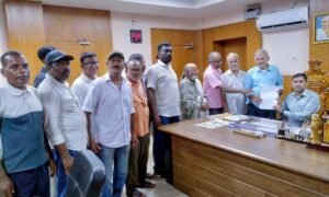 Read more about the article ପବିତ୍ର ମୋହନ ପ୍ରଧାନ ମେଡିକାଲ୍ କଲେଜରେ ଚଳିତ ବର୍ଷ ଠାରୁ ନାମ ଲେଖା ପାଇଁ ବିଜ୍ଞପ୍ତି ପ୍ରକାଶ କରିବାକୁ ଦାବି: ମୁଖ୍ୟମନ୍ତ୍ରୀଙ୍କ ଉଦ୍ଦେଶ୍ୟରେ ଉପଜିଲ୍ଲାପାଳଙ୍କୁ ଦାବିପତ୍ର ପ୍ରଦାନ