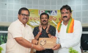 Read more about the article ବିଶ୍ୱ ଫଟୋଗ୍ରାଫି ଦିବସ: ଅନୁଗୁଳ ଫଟୋଗ୍ରାଫର ଆସୋସିଏସନ “ପା”ର ୧୧ ତମ ବାର୍ଷିକ ଉତ୍ସବ ଆୟୋଜିତ