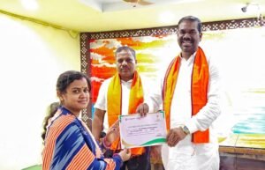 Read more about the article ବ୍ଲକର ୫୧୯ ଜଣ ଲକ୍ଷ ପତି ଦିଦିଙ୍କୁ ପ୍ରମାଣପତ୍ର ପ୍ରଦାନ କଲେ ଛେଣ୍ଡିପଦା ବିଧାୟକ
