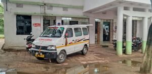 Read more about the article ମହାପ୍ରୟାଣ ଅଭାବରୁ ରୋଗୀଙ୍କ ସଂପର୍କୀୟ ହିନସ୍ତା: ଘରୋଇ ଗାଡିବାଲା ମାଲାମାଲ