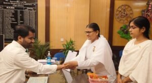 Read more about the article ବ୍ରହ୍ମାକୁମାରୀଜ୍ ଶାନ୍ତି ଅନୁଭୂତି ଧାମ ସେବା କେନ୍ଦ୍ରରେ ରକ୍ଷାବନ୍ଧନ ପାଳିତ