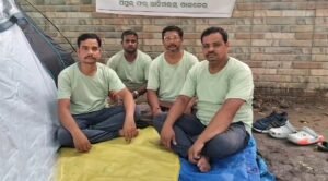 Read more about the article ପ୍ରାଣୀ କଲ୍ୟାଣ ଏବଂ ଅଧିକାର ପାଇଁ ପ୍ରତିବାଦ: ପିପୁଲ ଫର ଆନିମଲସ ସଂଗଠନ ପକ୍ଷରୁ ଅନିର୍ଦ୍ଦିଷ୍ଟ କାଳ ଯାଏଁ ଅନଶନ