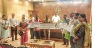 Read more about the article ନିର୍ମାଣ ଶ୍ରମିକଙ୍କୁ ସହାୟତା ରାଶି ବଣ୍ଟନ