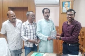 Read more about the article ତାଳଚେରର ସାମଗ୍ରିକ ବିକାଶ ପାଇଁ ନୂତନ ଉପଜିଲ୍ଲାପାଳଙ୍କ ସହ ଆଲୋଚନା କଲେ ପୂର୍ବତନ ସାଂସଦ