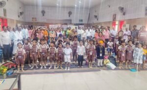 Read more about the article ପିତାମହଙ୍କ ପାଇଁ ଦିନଟିଏ: ଡି.ଏ.ଭି ଜଗନ୍ନାଥ କ୍ଷେତ୍ରରେ ଧୁମଧାମରେ ପିତାମହ ଦିବସ ପାଳିତ