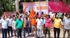 Read more about the article ୫ ଦଫା ଦାବି ନେଇ ନାଲକୋରେ ଅନିର୍ଦ୍ଦିଷ୍ଟ କାଳ ଯାଏଁ ଠିକା ଶ୍ରମିକଙ୍କ ଆନ୍ଦୋଳନ