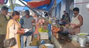 Read more about the article ନାଲକୋ ବିଶ୍ୱକର୍ମା ପୂଜାରେ ଖାଦ୍ୟ ସୁରକ୍ଷା ବିଭାଗର ଚଢ଼ଉ, ମାନ ଯାଞ୍ଚ କରିବା ସହ ଜଣକୁ ଫାଇନ୍ ଲାଗୁ