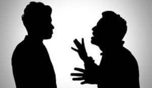 Read more about the article ପାର୍ବଣ ପୂର୍ବରୁ ଅନୁଗୁଳ ଅଶାନ୍ତ! ଗାଡି ପାର୍କିଂକୁ ନେଇ ହୁଲୁରିସିଂହା ଛକରେ ହାଇଡ୍ରାମା