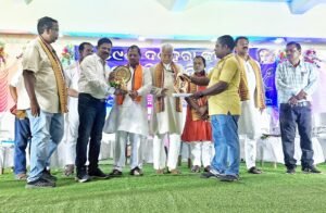 Read more about the article ସାହିତ୍ୟ ଓ ସଂସ୍କୃତିର ପ୍ରଚାର ପ୍ରସାର ପାଇଁ ତାଳଚେର କଳା ସାହିତ୍ୟ ପରିଷଦ ସମ୍ମାନିତ