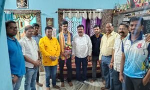 Read more about the article ଭାରତୀୟ ବଧିର କ୍ରିକେଟ୍ ଦଳକୁ ମନୋନୀତ ହୋଇଥିବା ସନ୍ତୋଷ ମହାପାତ୍ରଙ୍କୁ ବିଜେପି ନେତାଙ୍କ ଶୁଭେଚ୍ଛା