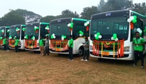 Read more about the article ଲକ୍ଷ୍ମୀ ବସ୍‍ ସେବାରେ ହୋଇଛି ୪୮୦ କୋଟି ଟଙ୍କାରୁ ଅଧିକ କ୍ଷତି : ପରିବହନ ମନ୍ତ୍ରୀ