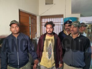 Read more about the article ଚୋରି ହୋଇଥିବା ୧୬ ଚକିଆ ହାଇୱା ଟ୍ରକ ଉଦ୍ଧାର: ମୁଖ୍ୟ ଅଭିଯୁକ୍ତକୁ ବାନ୍ଧିଲା ଅନୁଗୁଳ ପୋଲିସ