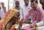 ଅନୁଗୁଳରେ ବର୍ଦ୍ଧିତ ଭତ୍ତା ବିତରଣ ସମାରୋହ: ୨୨୦ ଜଣ ହିତାଧିକାରୀଙ୍କୁ ୩୫୦୦ ଟଙ୍କା ପ୍ରଦାନ