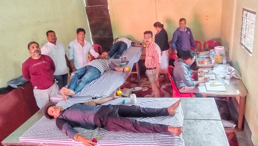You are currently viewing ରକ୍ତ ଦାନ ଶିବିର, ୫୫ ୟୁନିଟ ରକ୍ତ ସଂଗୃହୀତ