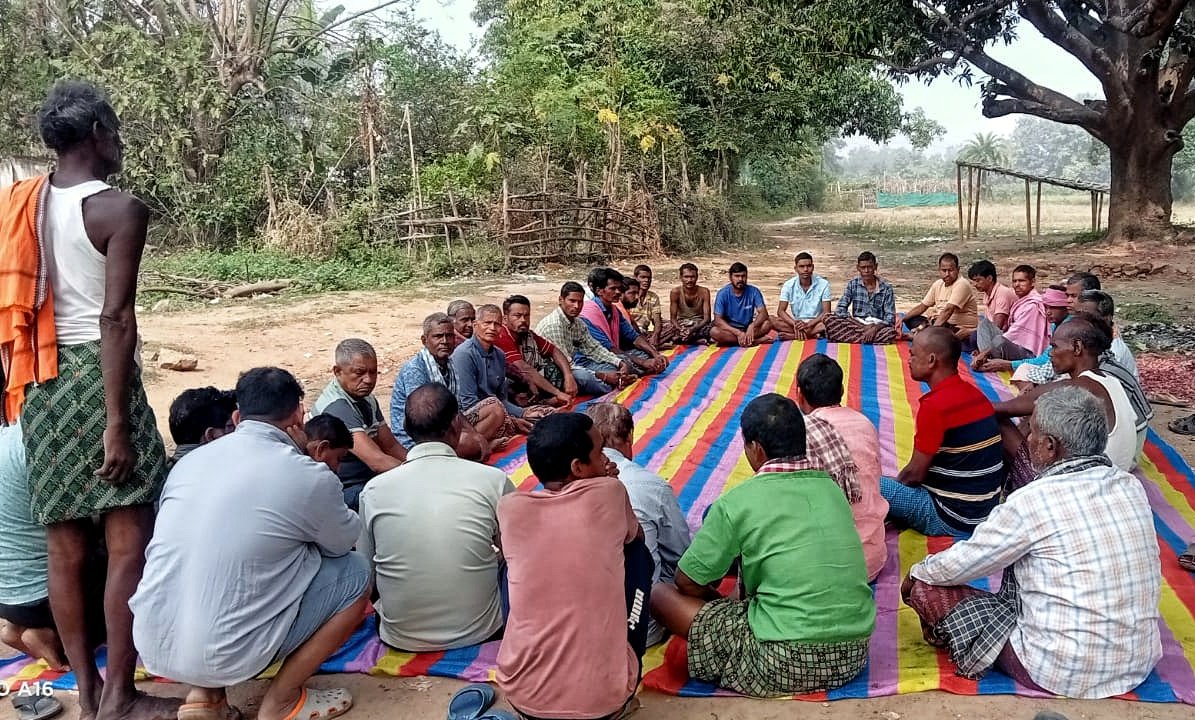 You are currently viewing ଡ଼ିଏଫଓଙ୍କୁ ଚାଷୀଙ୍କ ଚେତାବନୀ: ହାତୀଙ୍କୁ ଜଗ ନଚେତ କାର୍ଯ୍ୟାଳୟ ଅଚଳ କରିଦେବୁ