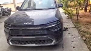 Read more about the article ଅସୁରକ୍ଷିତ ଓମ୍ ରେସିଡେନ୍ସି! କାର ଚକା ହାଣି ଦେଲେ ଦୁର୍ବୁତ୍ତ