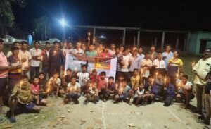 Read more about the article ପୁଲୱାମାରେ ପ୍ରାଣ ହରାଇଥିବା ସହିଦ୍ ବୀର ଯବାନଙ୍କୁ ଶ୍ରଦ୍ଧାଞ୍ଜଳି ଜ୍ଞାପନ କଲେ ଶାବଳଭଙ୍ଗା ବାସୀ