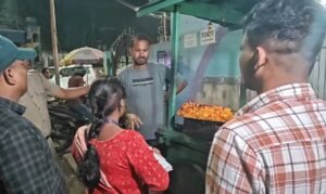 Read more about the article ଅନୁଗୁଳରେ ଘୁଙ୍ଗୁଡ଼ି ମାରୁଛି ଖାଦ୍ୟ ନିରାପତ୍ତା ବିଭାଗ: ବଢ଼ି ଚାଲିଛି ରଙ୍ଗ ମିଶା, ଅପମିଶ୍ରିତ ଖାଦ୍ୟ ବେପାର