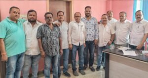 Read more about the article ଅନୁଗୁଳ ଜିଲ୍ଲା ଟ୍ରକ ମାଲିକ ସଂଘ ନିର୍ବାଚନ:ପ୍ରଥମ ଦିନରେ ନାମାଙ୍କନ ଦାଖଲ କଲେ ୧୮ ଜଣ