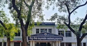 Read more about the article ଅନୁଗୁଳରେ ଚୁଲିକୁ ଯାଇଛି ପ୍ରାଥମିକ ଶିକ୍ଷା ବ୍ୟବସ୍ଥା: ଆବଶ୍ୟକ ୫୧୨ ଶିକ୍ଷକ, ଅଛନ୍ତି ୩୫୯