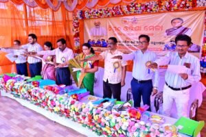 Read more about the article ଜିଲ୍ଲାସ୍ତରୀୟ ନିପୁଣ ମେଳା ଆୟୋଜିତ, ୬୦ ଟି ବିଦ୍ୟାଳୟର ଅଭିନବ ଶିକ୍ଷଣ ସାମଗ୍ରୀ ପ୍ରଦର୍ଶିତ