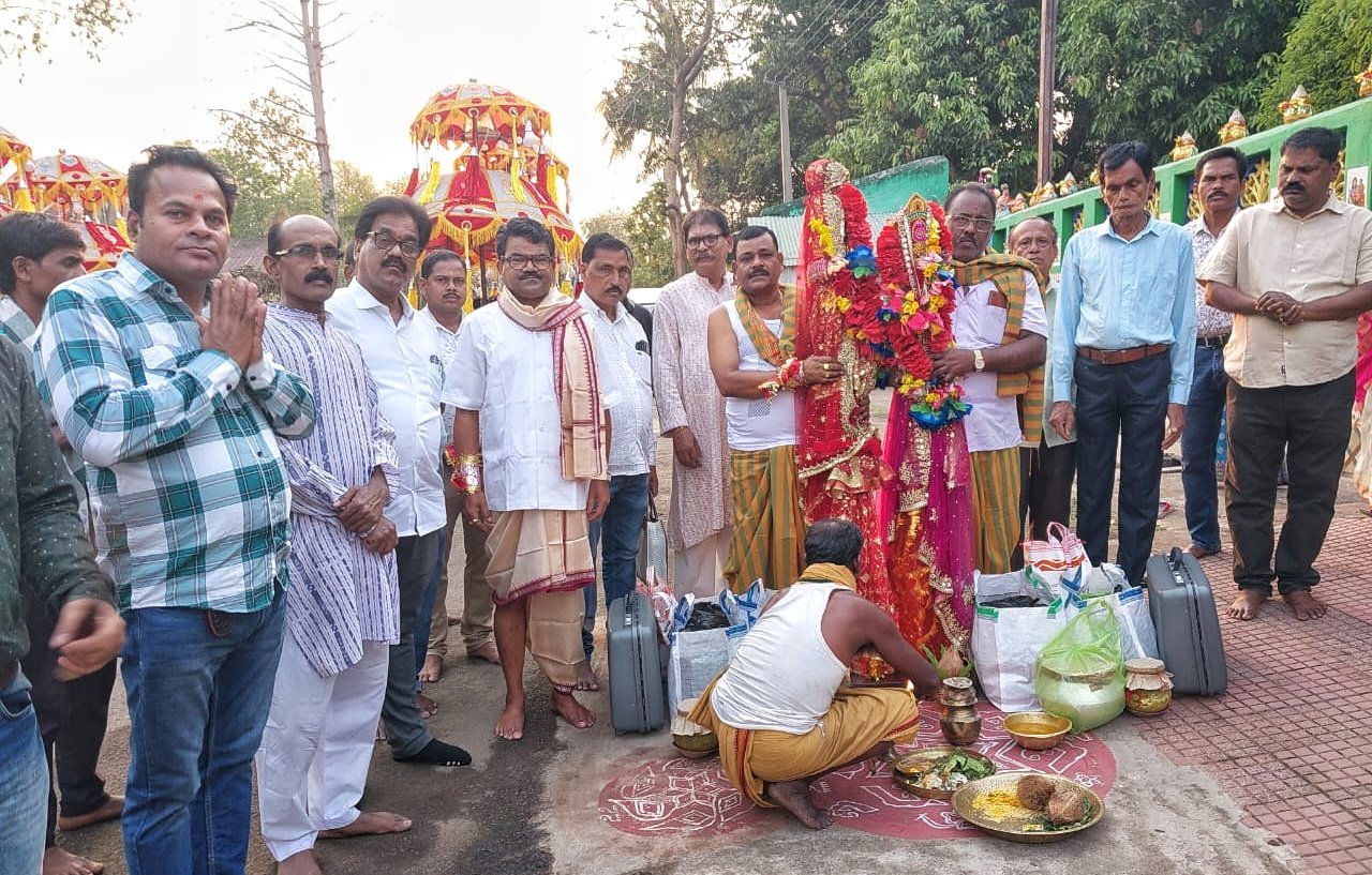 You are currently viewing ମା’ ହିଙ୍ଗୁଳା ଓ ବାଟମଙ୍ଗଳାଙ୍କ ଲେଉଟାଣି ଉତ୍ସବ: ଜାଗରରେ ବାପଘରକୁ ଯାଇଥିଲେ, ଆଜି ଫେରିଲେ