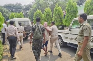 Read more about the article କୁନି ଝିଅକୁ ଦୁଷ୍କର୍ମ ପରେ ହତ୍ୟା ଘଟଣା: ନରପିଶାଚକୁ ବାନ୍ଧିଲା ପୋଲିସ, ଜବତ କଲା ନାବାଳିକାର ପାଉଁଜି